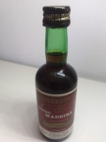 /album/vinho/a148-doliveiras-doce-jpg/